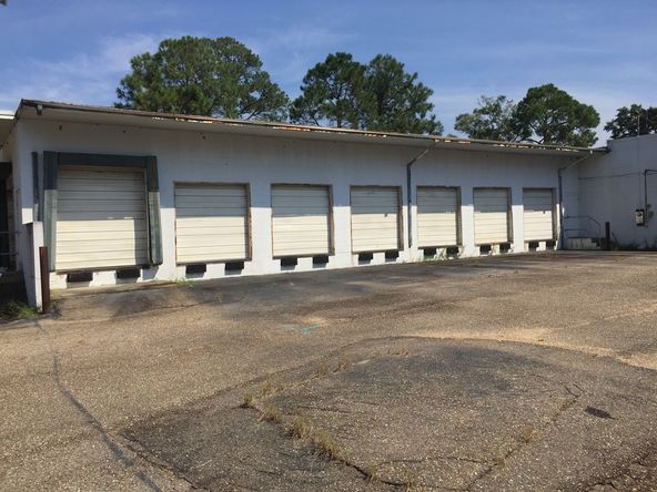 Free Standing Retail Warehouse- Highway 98: 1820 W 15th St, Panama City, FL 32401